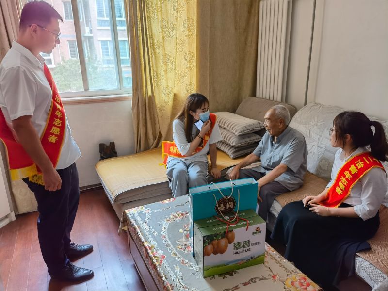 華中公司工會慰問困難群眾